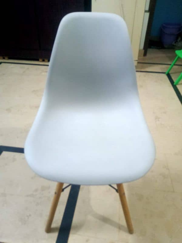 Imported flexible fiber chair. 2