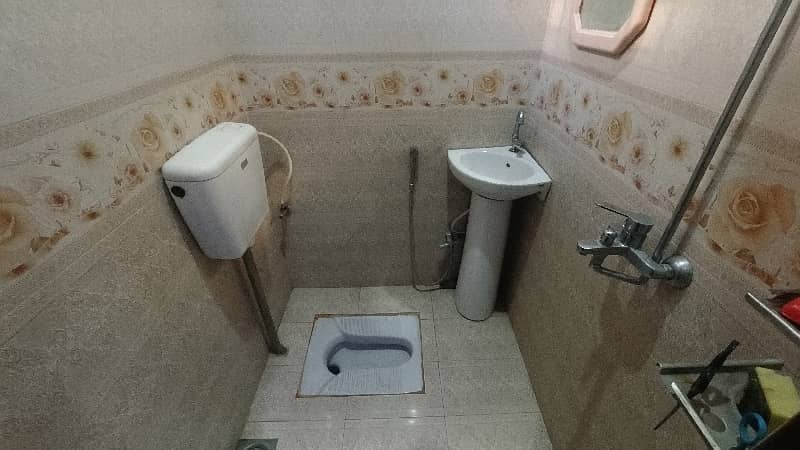 10 Marla House Available For Sale In Mehar Fayaz Colony, 10