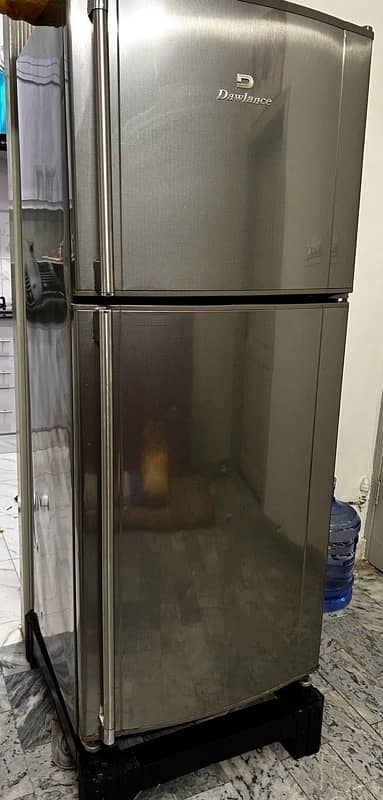 DAWLANCE FRIDGE FOR SALE with stand and stabilizer 0