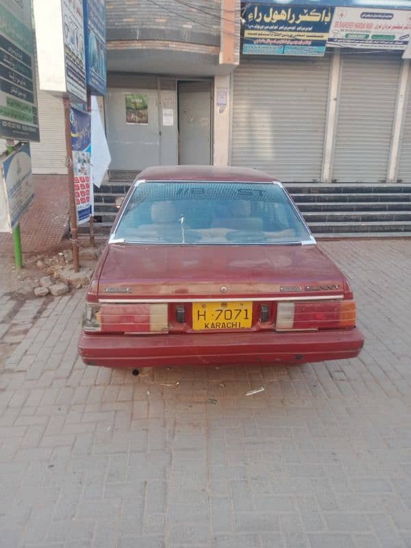 Nissan Sunny 1986 4