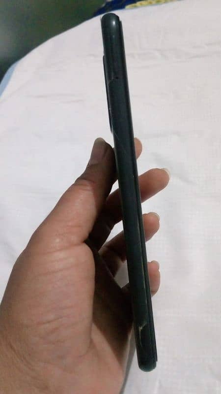 Samsung Galaxy A23 in Very Good condition 4