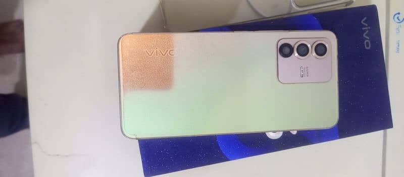 vivo v23 5G 0