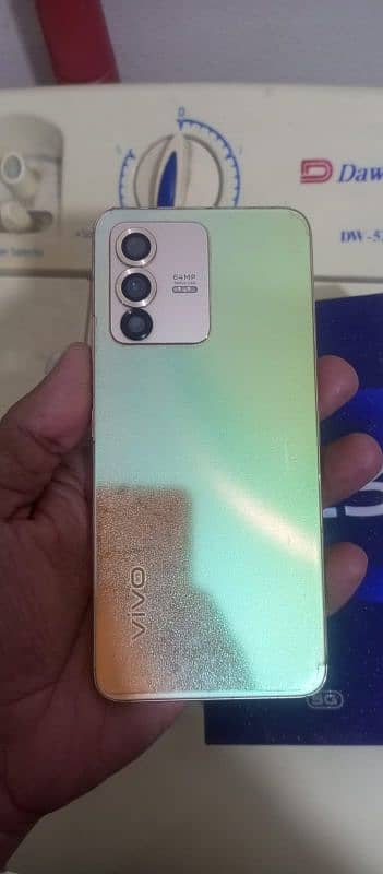 vivo v23 5G 1