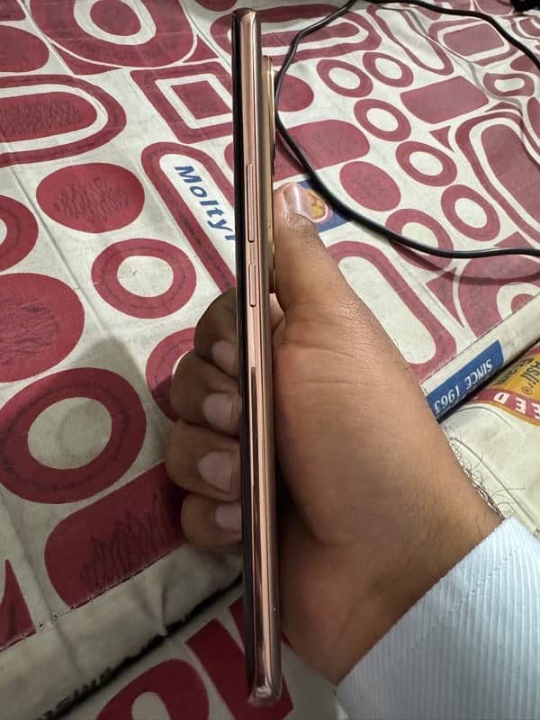 Vivo v40e 1