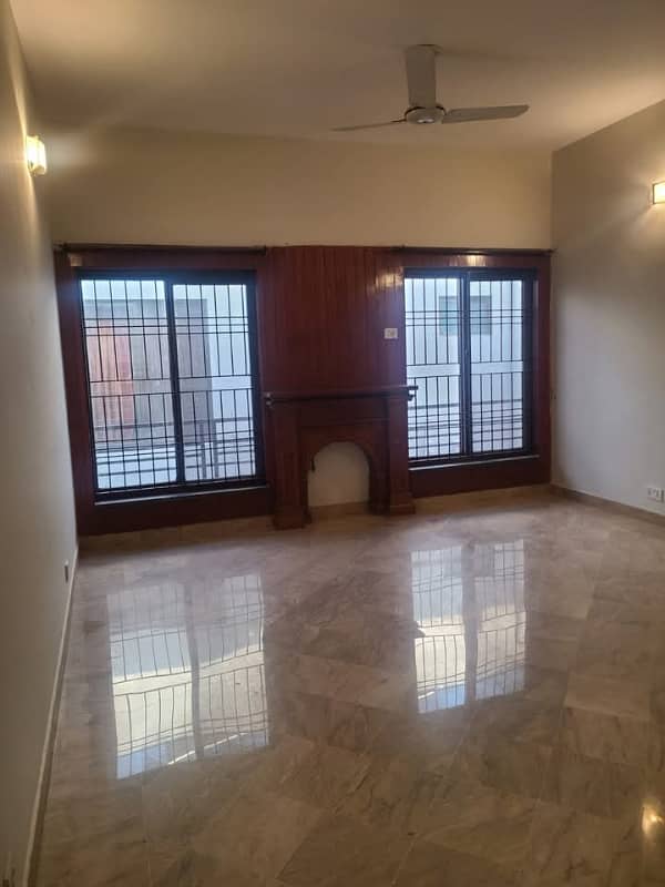 Suspecious 3-Bed Upper Portion For Rent In DHA Phase 2 6