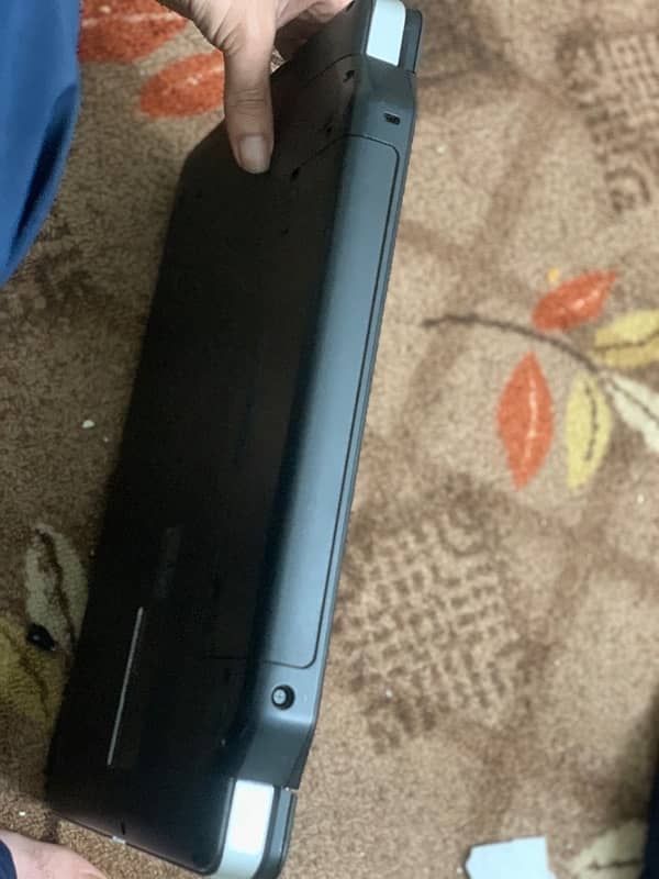 laptop in good condition 1