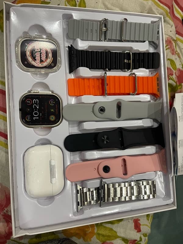 Smart watch Ultra 2 with Free earphone 0