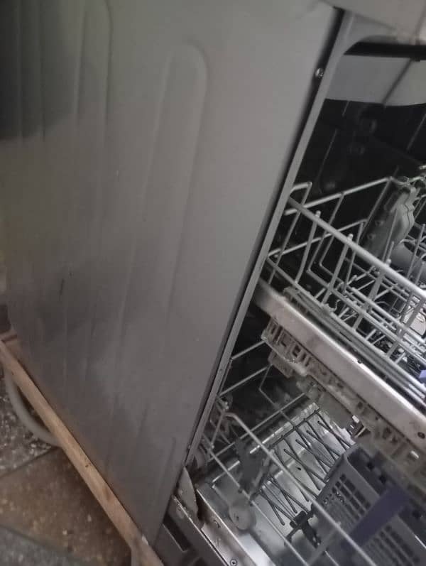 Dawlance 1480i inverter dishwasher 2