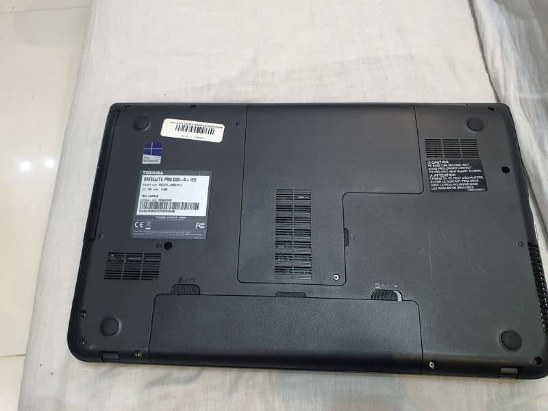 Toshiba  Core i3 4th gen 8gb/128gb SSD Laptop 3