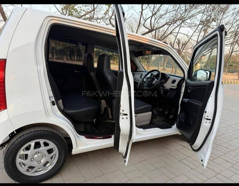 Suzuki Wagon R 2018 17