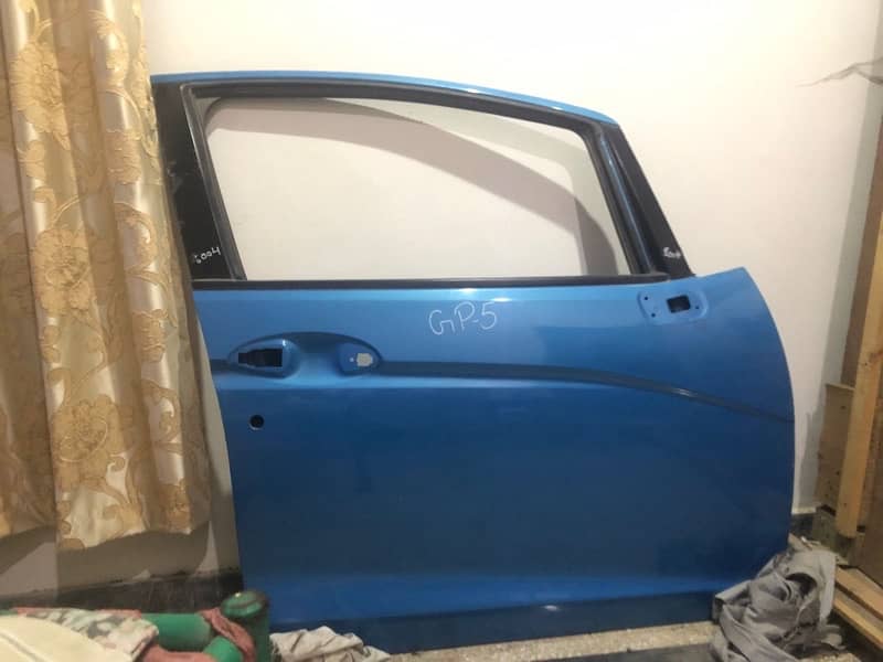 HONDA FIT RS DOOR & BUMPER 1