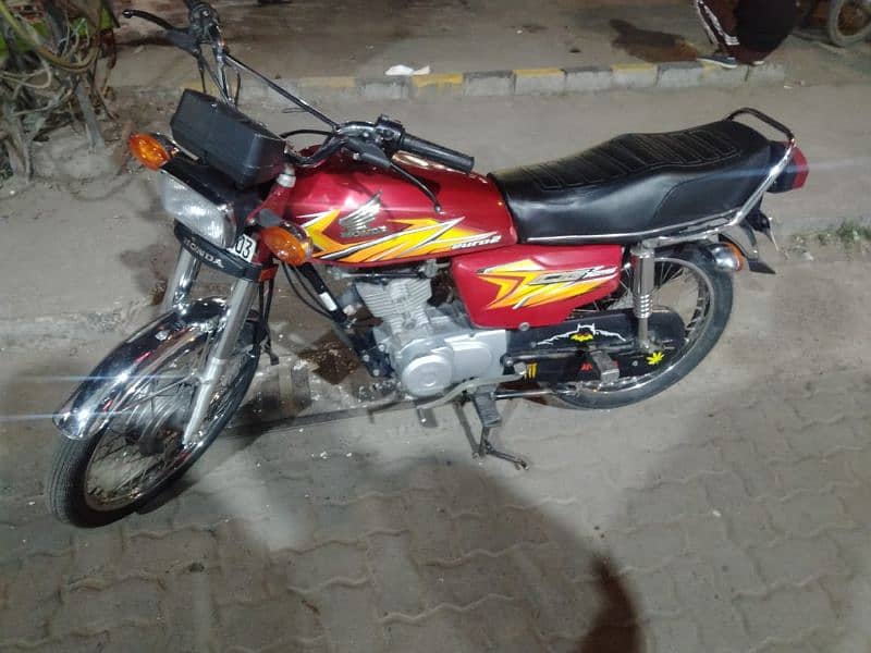 HONDA 125CG MODEL 2021 urgent salle 0