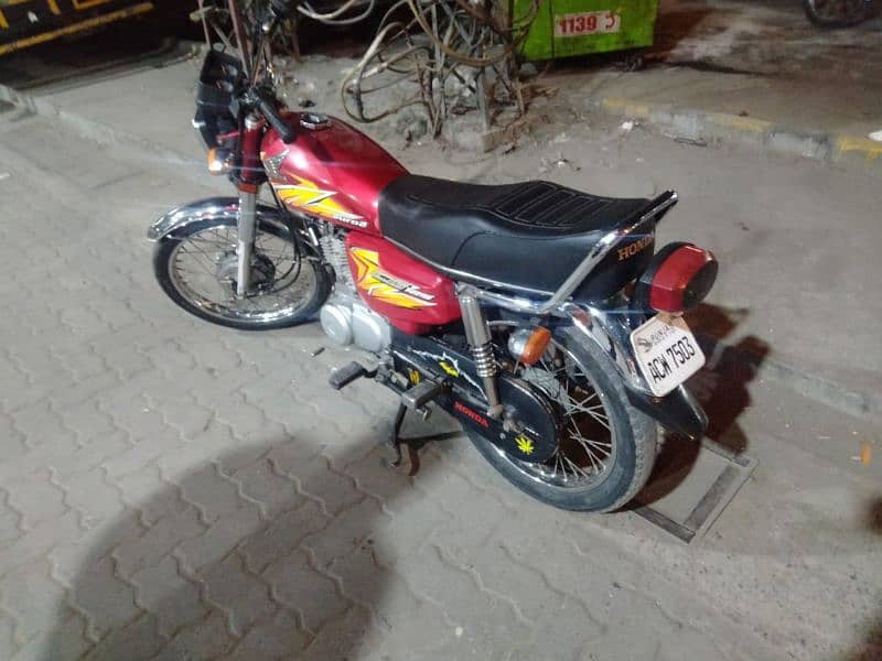 HONDA 125CG MODEL 2021 urgent salle 1