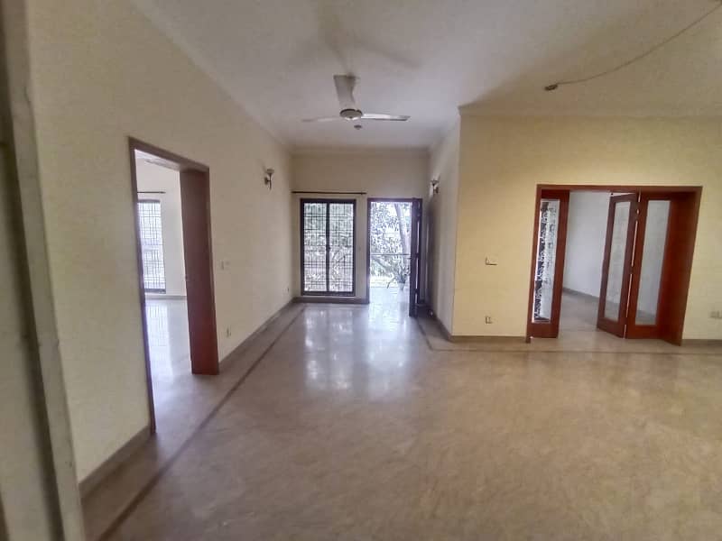 1 Kanal Separate Gate Upper Portion Is Available For Rent In Dha Phase 3 Near McDonalds Y Block 5