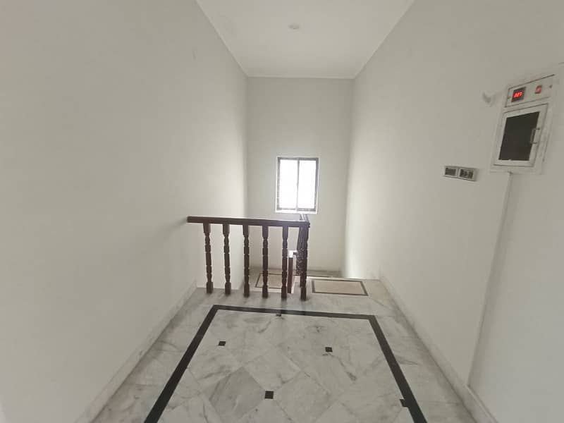 01 Kanal Luxury Beautiful Upper Portion Available For Rent In DHA Phase 3 Block XX Lahore Cantt 4