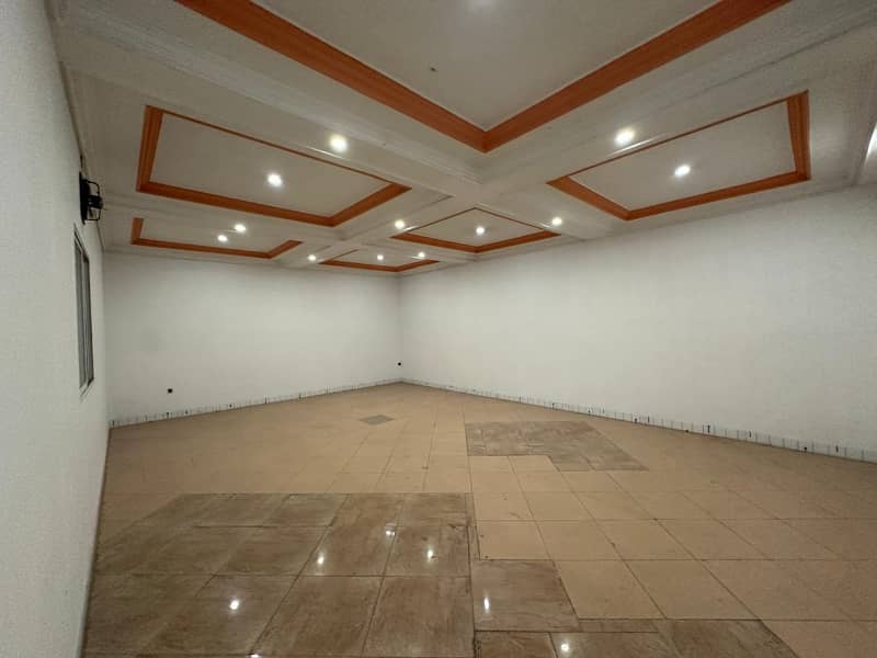 Building Avaliable For Rent Near Mall Of Gujranwala 9