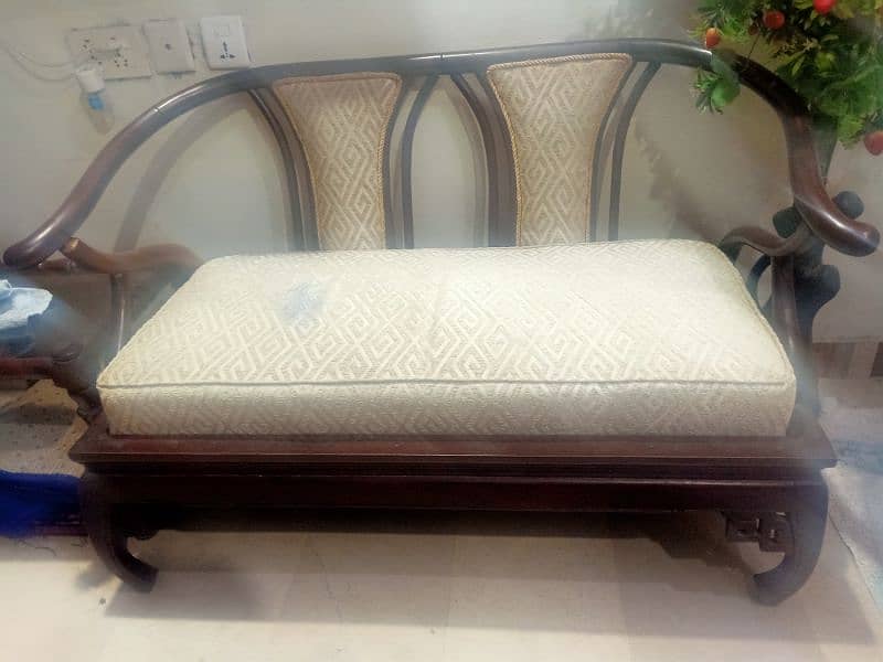 sofa condition new pure wood 1