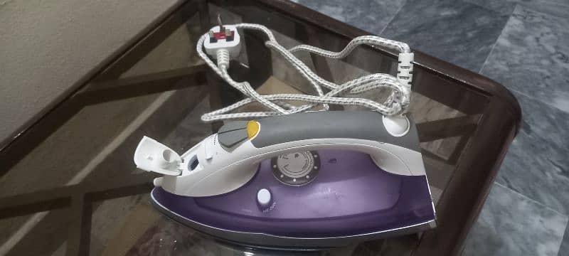 ASDA Steam Iron (United Kingdom) 0