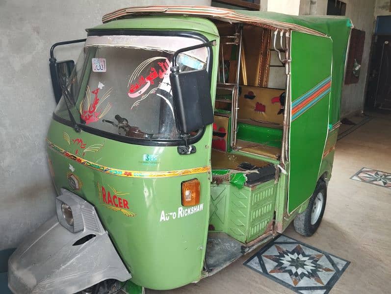 RICKSHAW PETROL AND CNG 4