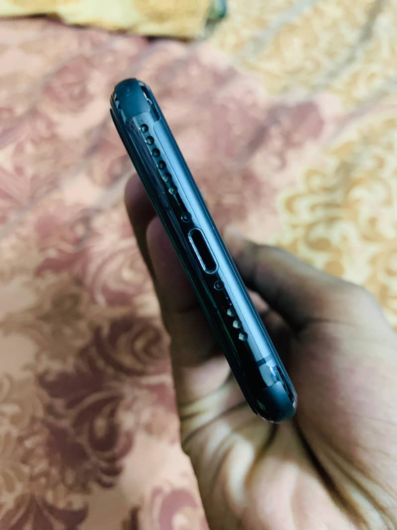 Apple iPhone XS 0