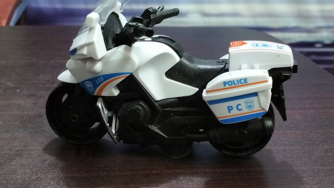 2 police Bike Small Toys 6