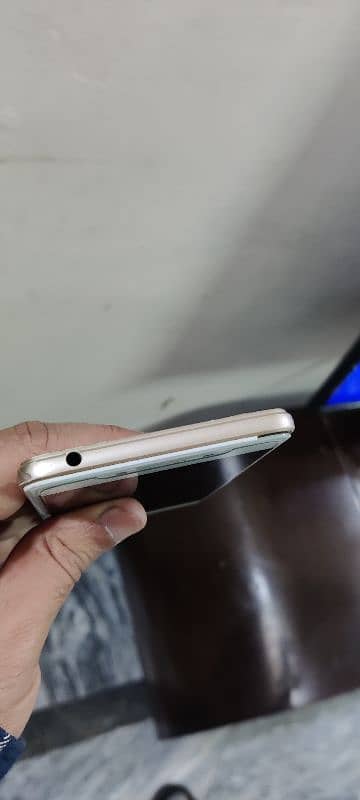 OPPO A 37 GOOD CONDITION 5