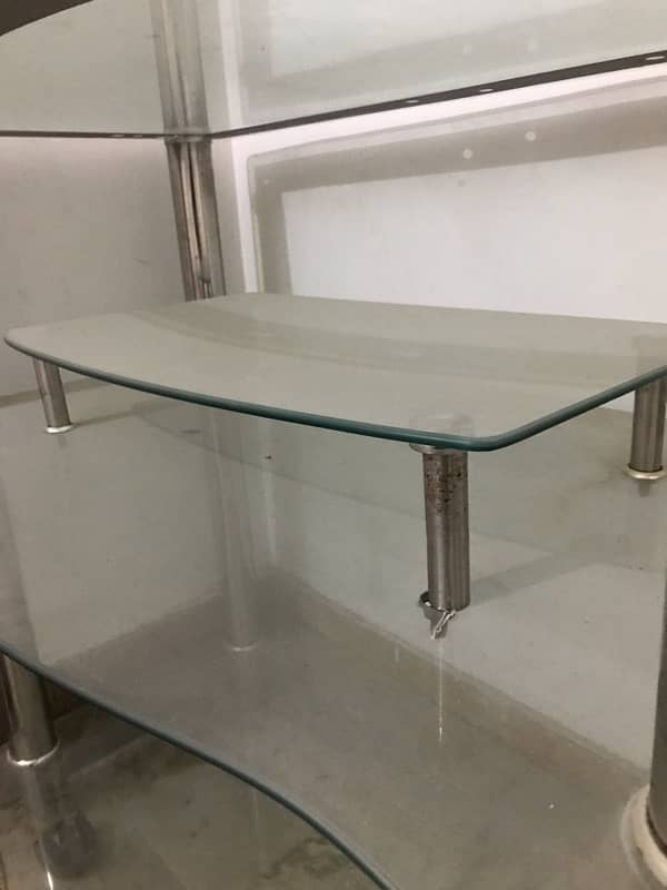 Glass trolley in good condition 4