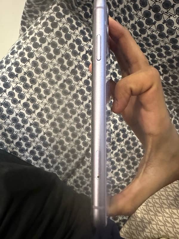 Apple iPhone 11 64 Gb Non Pta Factory Unlocked 1