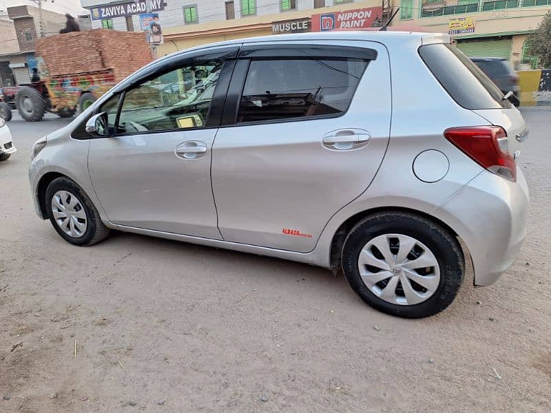 Toyota Vitz 2015 1