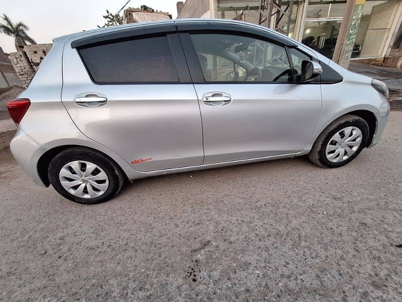 Toyota Vitz 2015 2