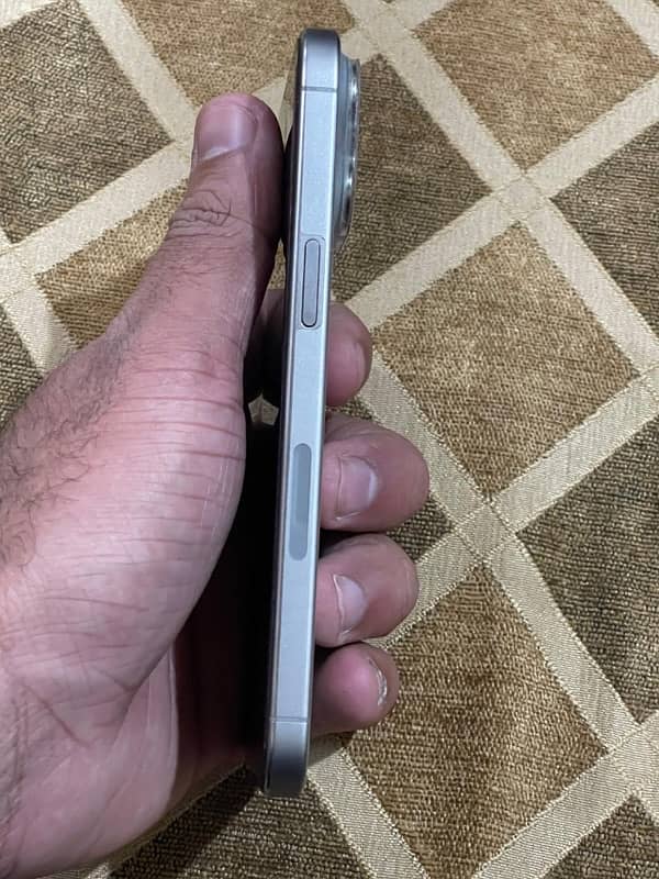 Iphone 15Pro Max 256GB Natural Titanium 5