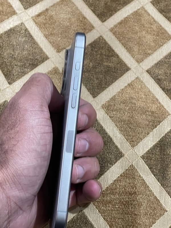 Iphone 15Pro Max 256GB Natural Titanium 6