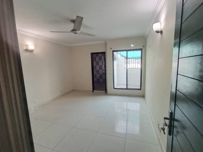 10 Marla Second Floor For Rent In Rehman Gardens Near Dha Phase 1 0