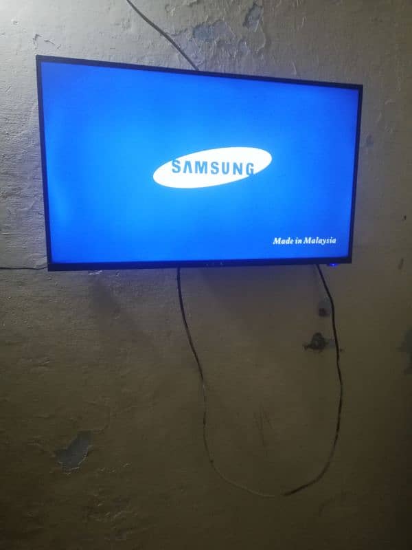 Samsung led simple 32 inches 8