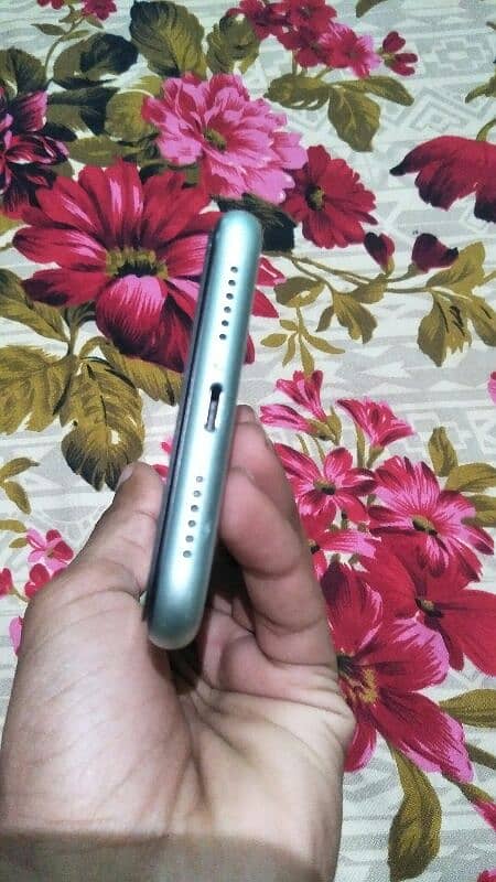 iphone 11 new condition 74 battery health 2