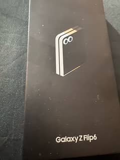 Samsung Galaxy Flip6 box pack