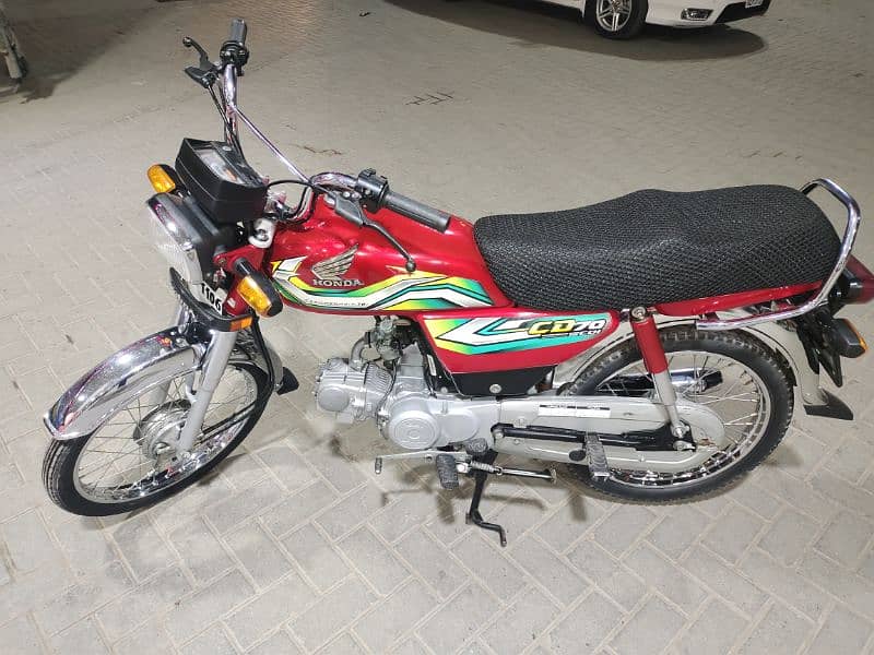 Honda CD70 model 2023 3