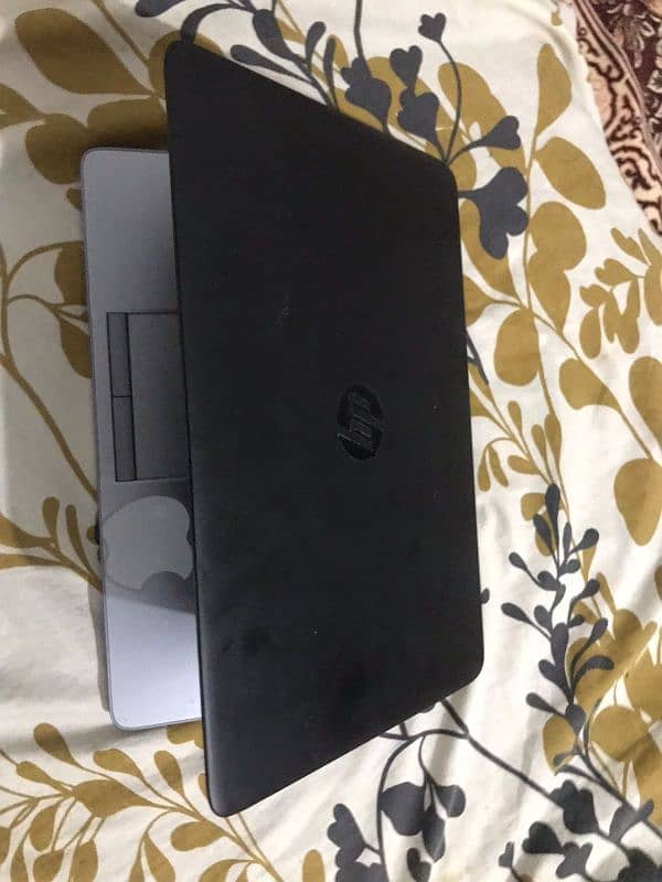 HP Elite BookG4 5th gen cor i5 16 Gb 256 SSD 3