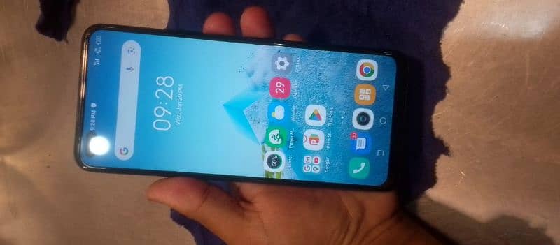 INFINIX NOTE 8 urgent Sale / 6:128 1