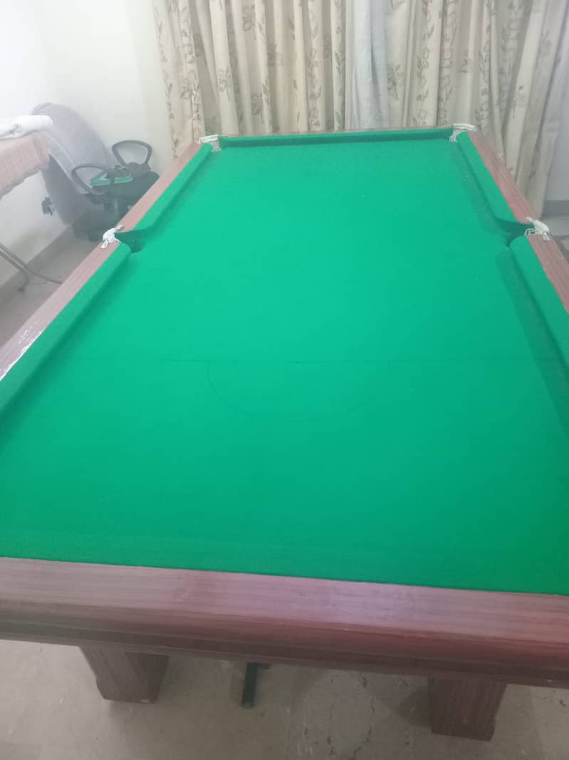 Pool Table 7 by 4 / Pool Table For Sale 3