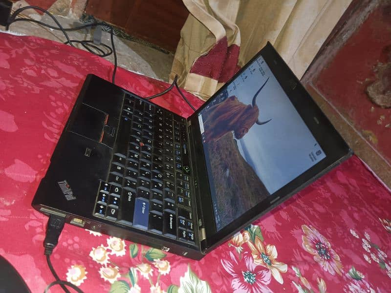 Lenovo Thinkpad i7 2nd gen 4