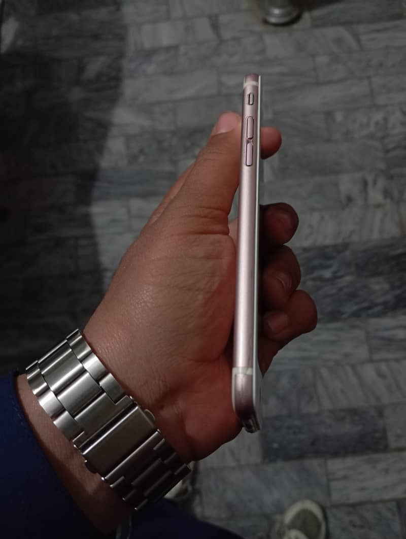 iphone 6s 64gb pta aproved 7