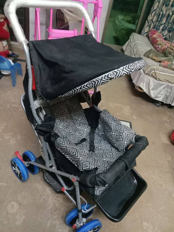 Baby pram look like a new condition 1