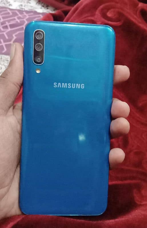 Samsung galaxy A50 0