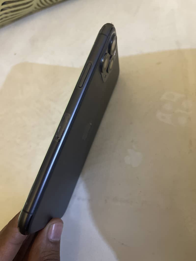 Apple iPhone 11 Pro256GB PTA 2