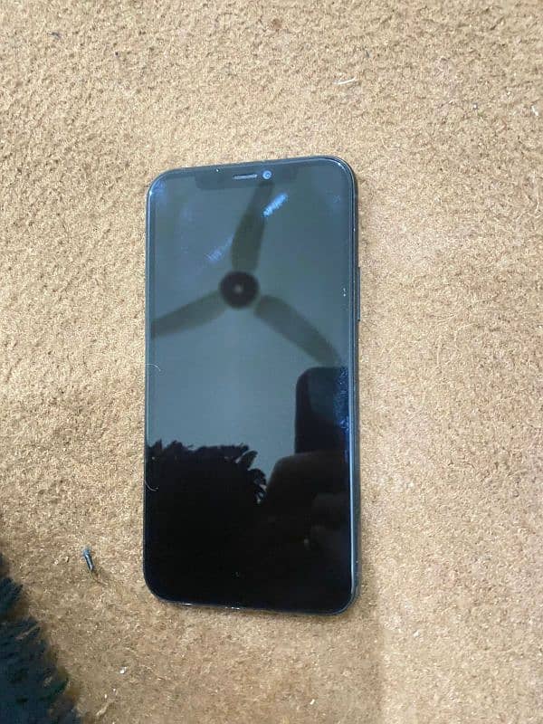 iPhone 11 pro Non PTA 5