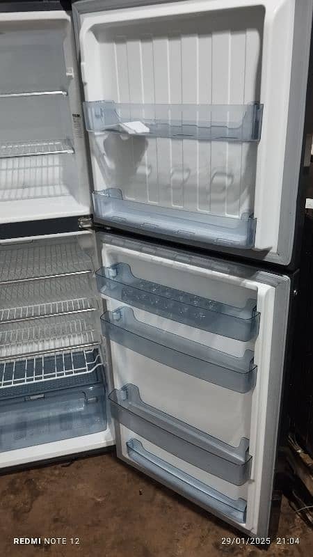 GREE REFRIGERATOR 8