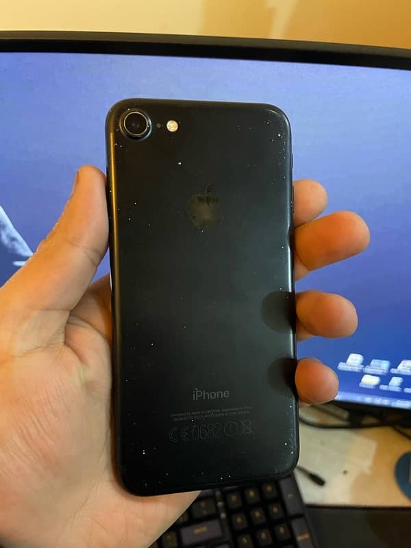 Iphone 7 PTA Approved 1