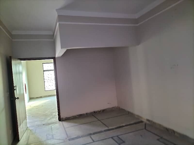 Johar Town 5 Marla Double Story House Near Akbar Chowk 10