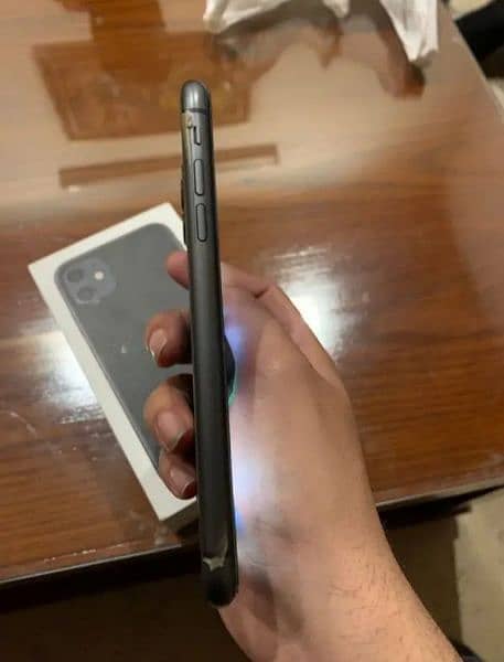 Iphone 11 Used But New Condition 2